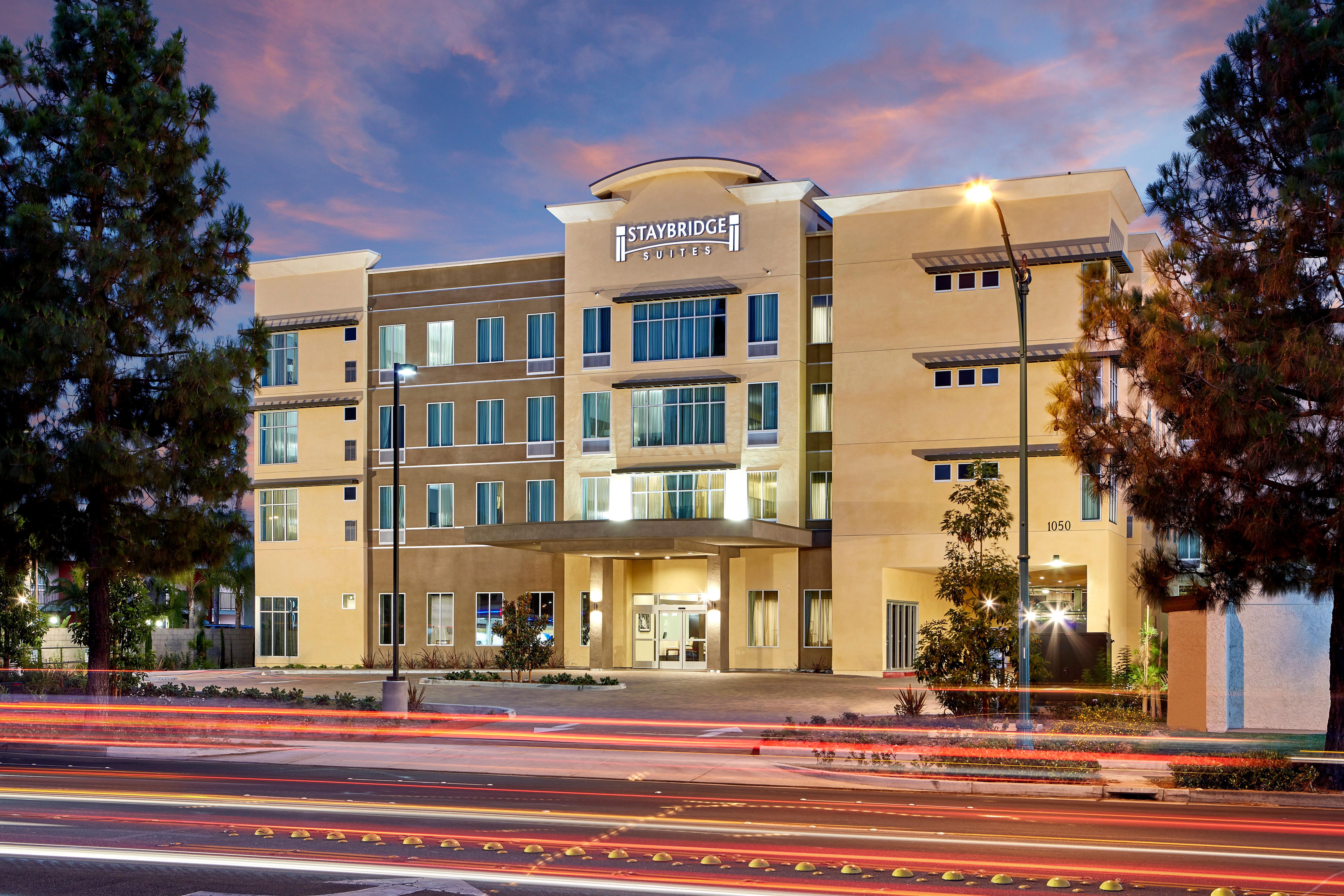 Staybridge Suites Anaheim At The Park By Ihg Екстериор снимка